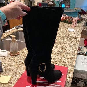 Black suede IMP old heeled boots 7 1/2. Rarely worn. Good condition.